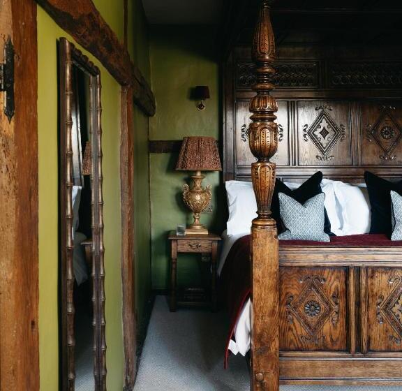 Стандартный Номер Кровать Кинг, Boys Hall