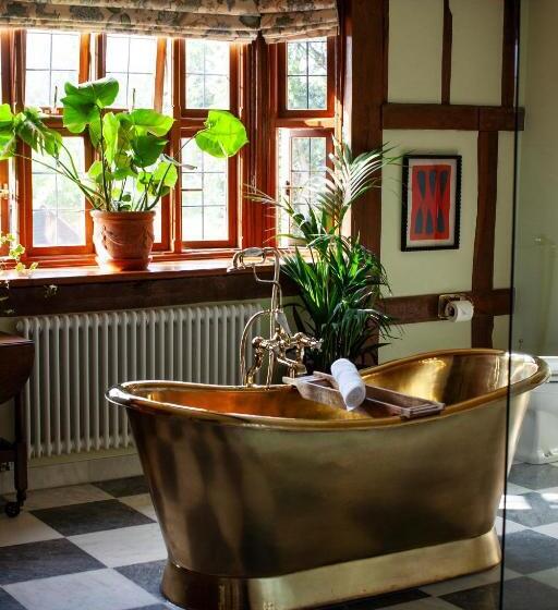 Люкс Superior, Boys Hall