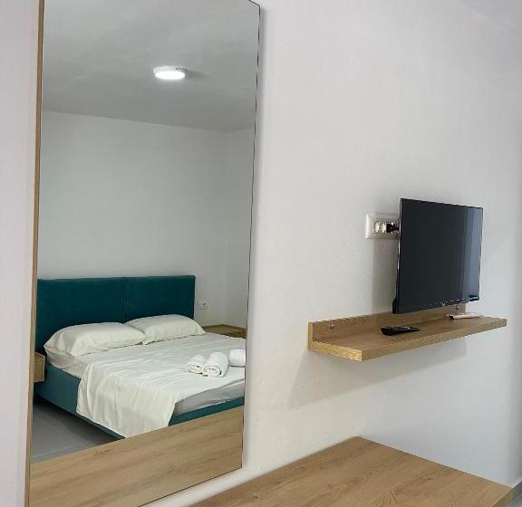 Номер Стандарт Вид на Горы, Kloi Luxury Rooftops