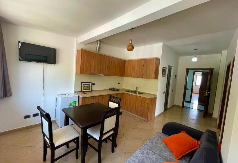 2 Bedrooms Apartment Mountain View, Kloi Luxury Rooftops