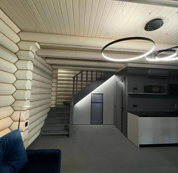 חדר לארבעה סטנדרטי עם מרפסת, Le Mer