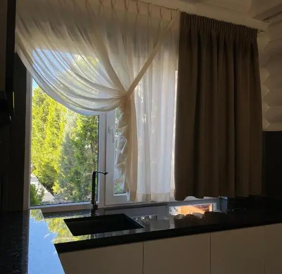 Suite Familiar, Le Mer