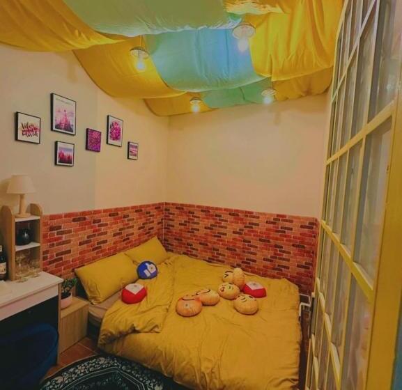 اتاق اکونومی, ở Mô Dalat