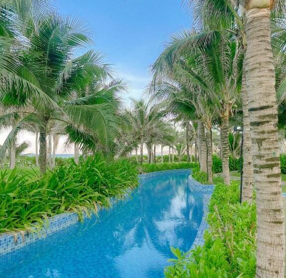 اتاق استاندارد با تخت بزرگ, Wyndham Garden Cam Ranh   Villa 3 Phòng Ngủ
