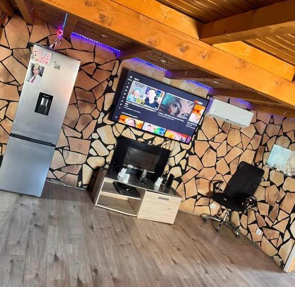 スタンダードトリプルルーム, Yurek Vendégház