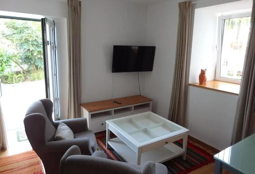 1 Bedroom Apartment River View, El Camino Lodge