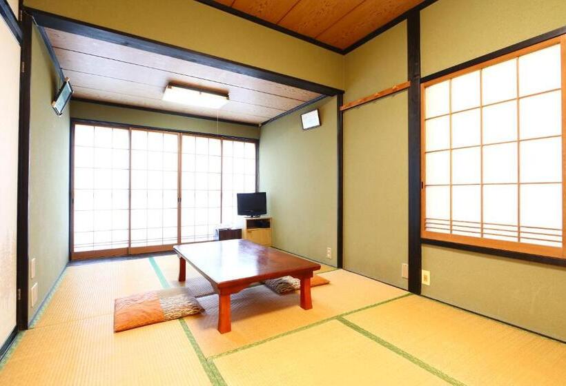 Standard Neljän Hengen Huone, 富士見山荘