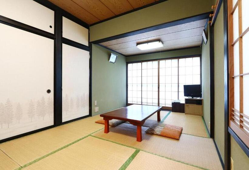 Standard Neljän Hengen Huone, 富士見山荘
