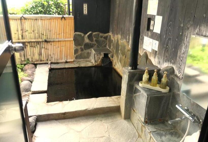 Economy Quadruple Room, 白水温泉竹の倉山荘