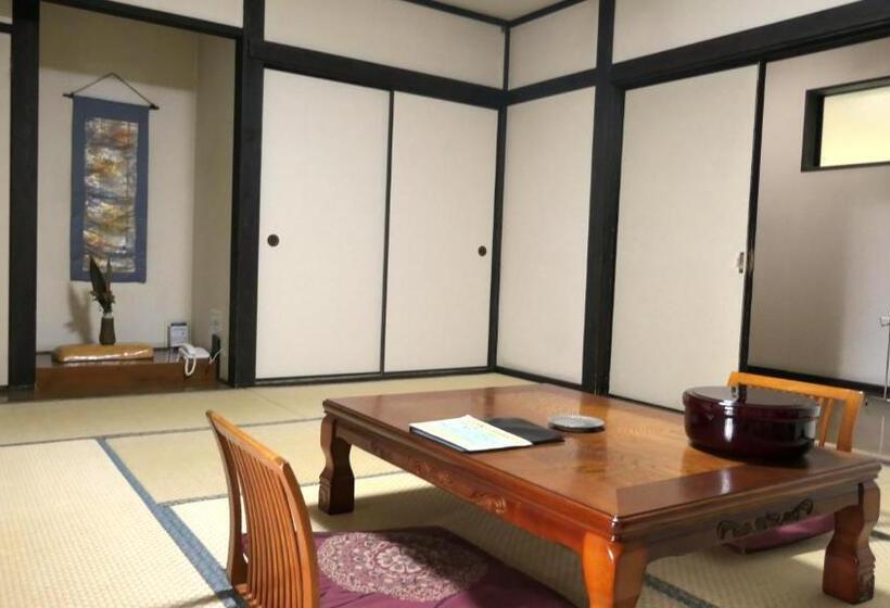 Economy Quadruple Room, 白水温泉竹の倉山荘