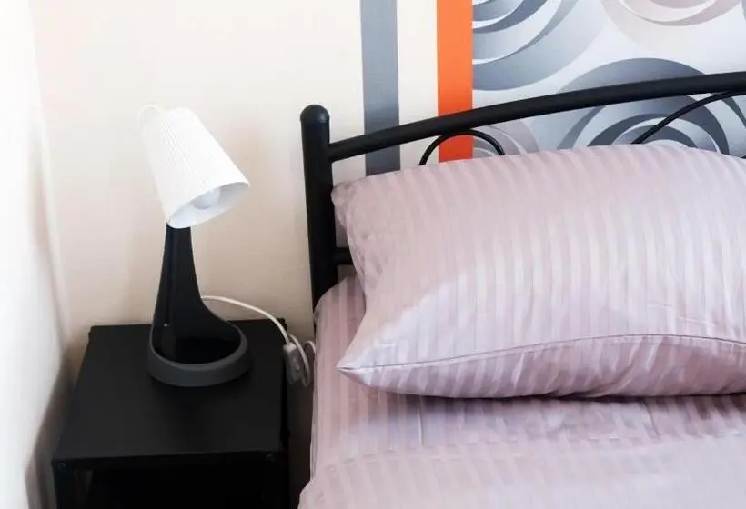 اتاق استاندارد چهار تخته, Uneed Rooms Gk2