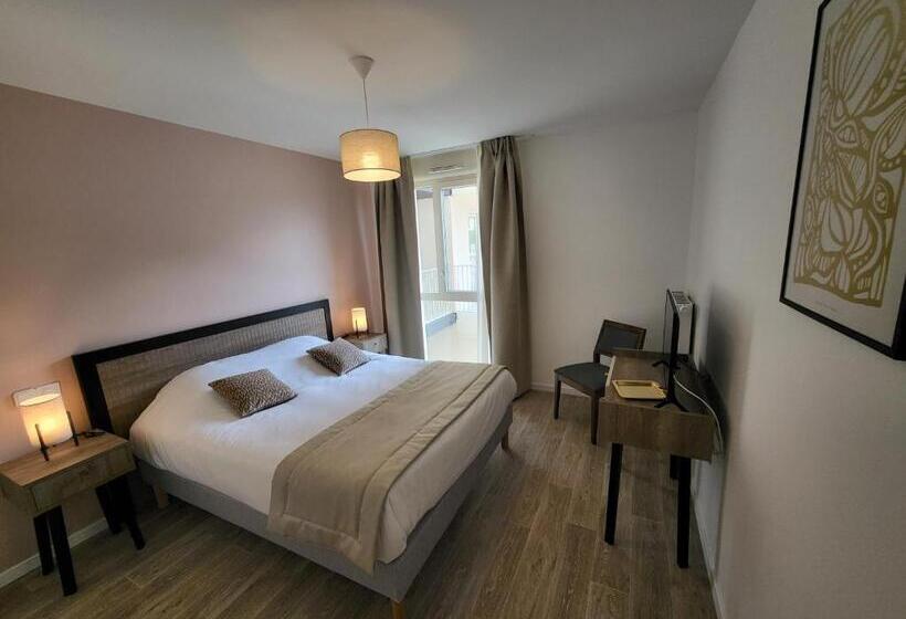 Апартаменты 2 Спальни с Балконом, Domitys La Licorne