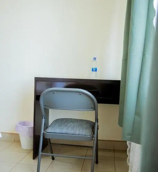 اتاق استاندارد با چشم‌انداز باغ, The Residence