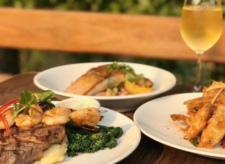 סוויטה, George Iv Inn