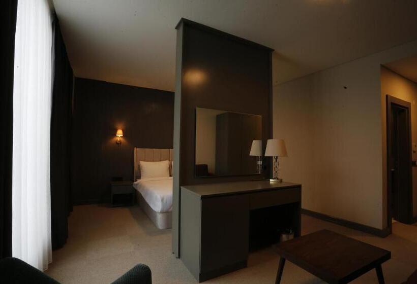 اتاق لوکس با بالکن, Dellago Luxury Hotel Sapanca