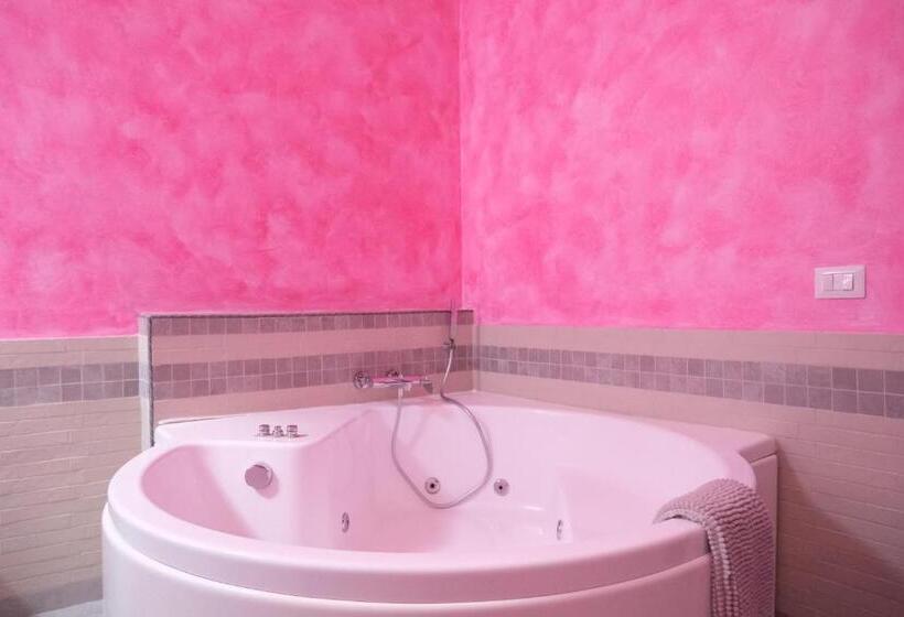 סוויטה עם ג'קוזי, Casale Beatrice Degli Ulivi