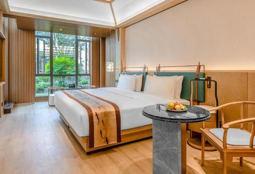 Номер Стандарт Вид на Сад, Maree