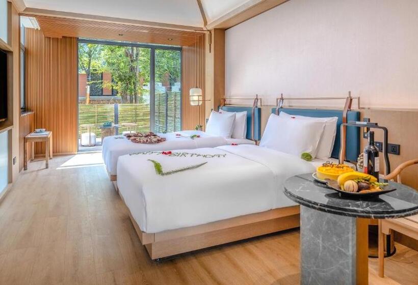 غرفة قياسية داخلية, Maree