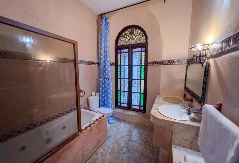 带大床的豪华间, Riad Pacha