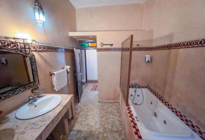 带大床的豪华间, Riad Pacha