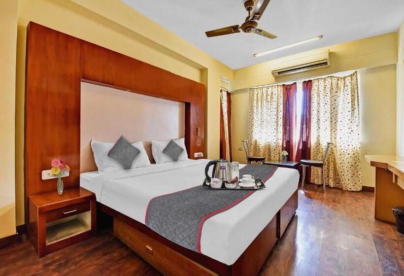 三人经典房间, Super Townhouse Fateh Sagar Formerly Vatika Inn