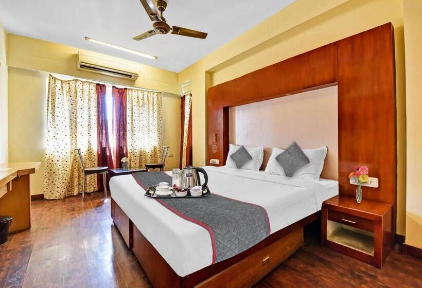 트리플 클래식 룸, Super Townhouse Fateh Sagar Formerly Vatika Inn