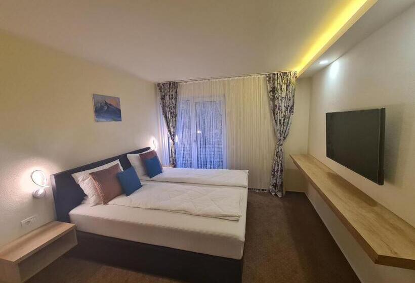 스탠다드 룸 킹사이즈 침대, Beconia Riverside