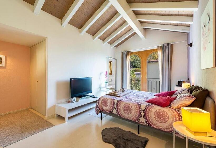 Номер Стандарт Вид на Сад, Casa Luna Alma