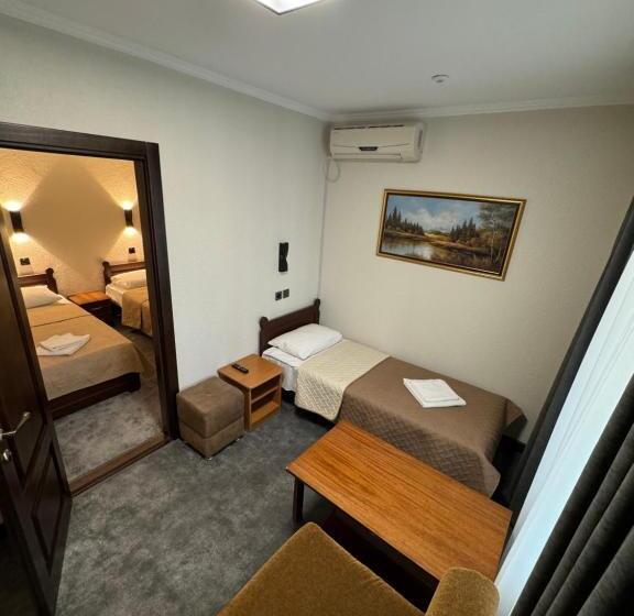 家庭间, садиба