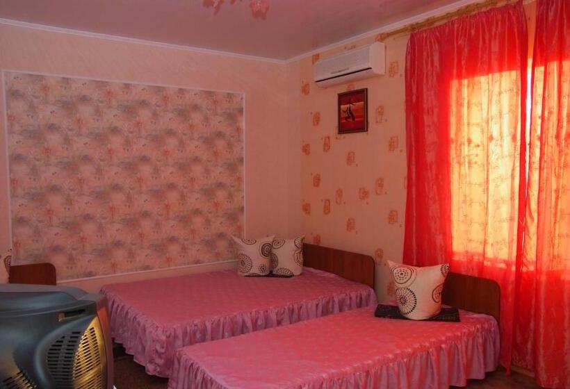 اتاق استاندارد چهار تخته, частные апартаменты мезенцевых