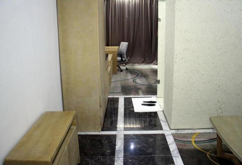 سوییت جونیور لوکس, Melian