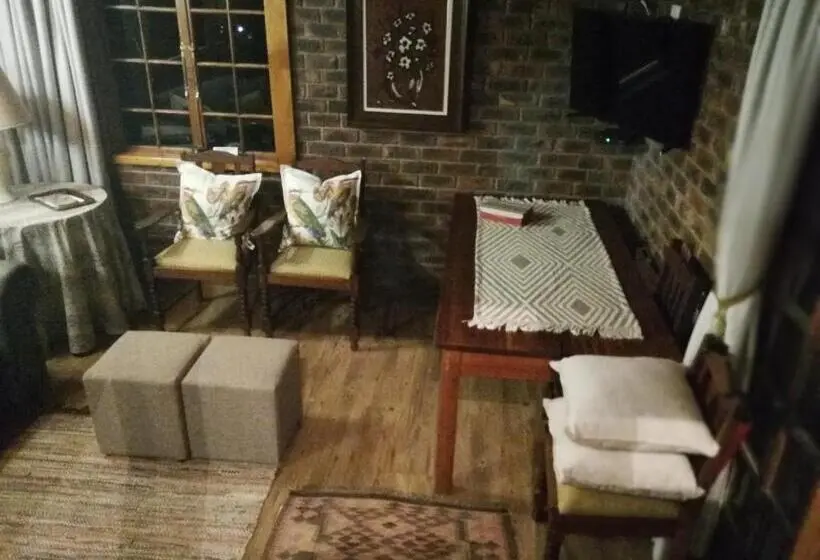 マウンテンビュースタンダードルーム, Clarens Cottages