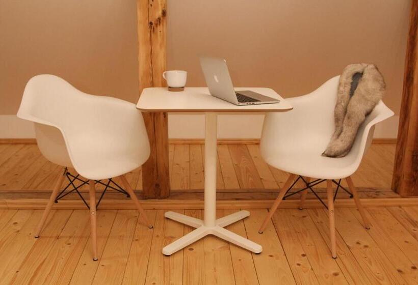 اتاق لوکس, Ligatne Homestay