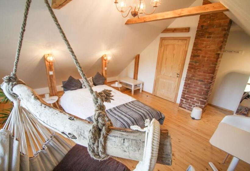 اتاق لوکس, Ligatne Homestay