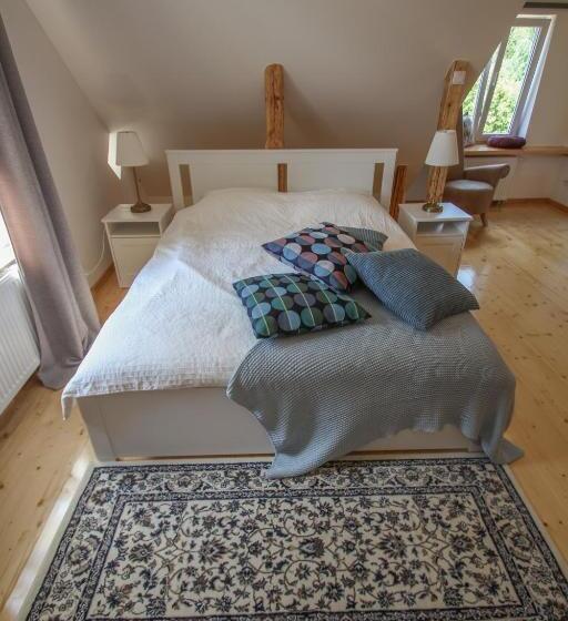 اتاق لوکس چهار تخته, Ligatne Homestay