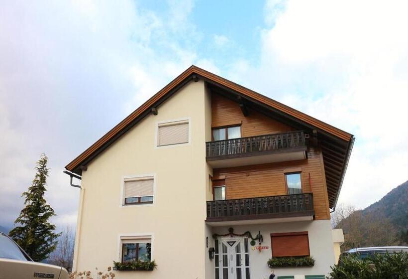 Апартаменты Comfort 2 Спальни, Ferienwohnungen Kraker