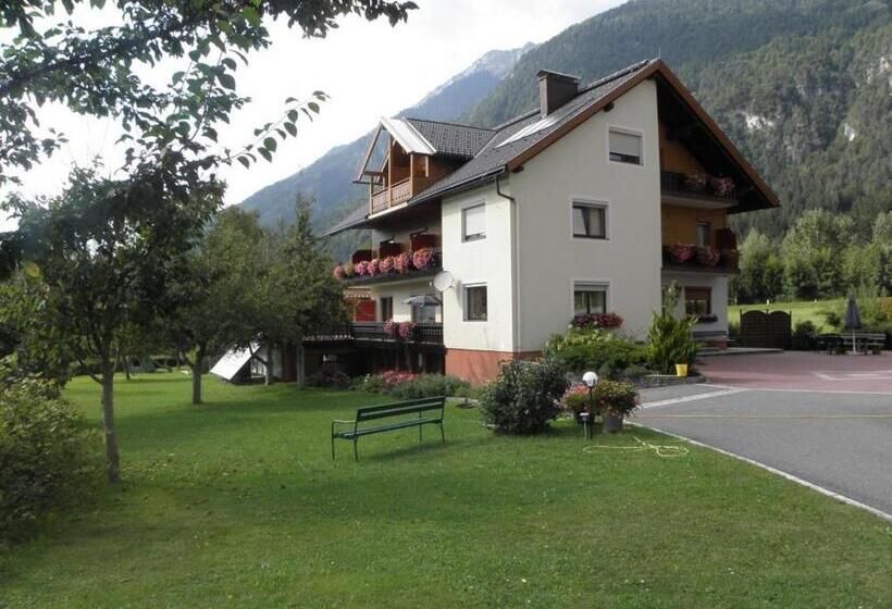 1 Bedroom Apartment Lake View, Ferienwohnungen Kraker