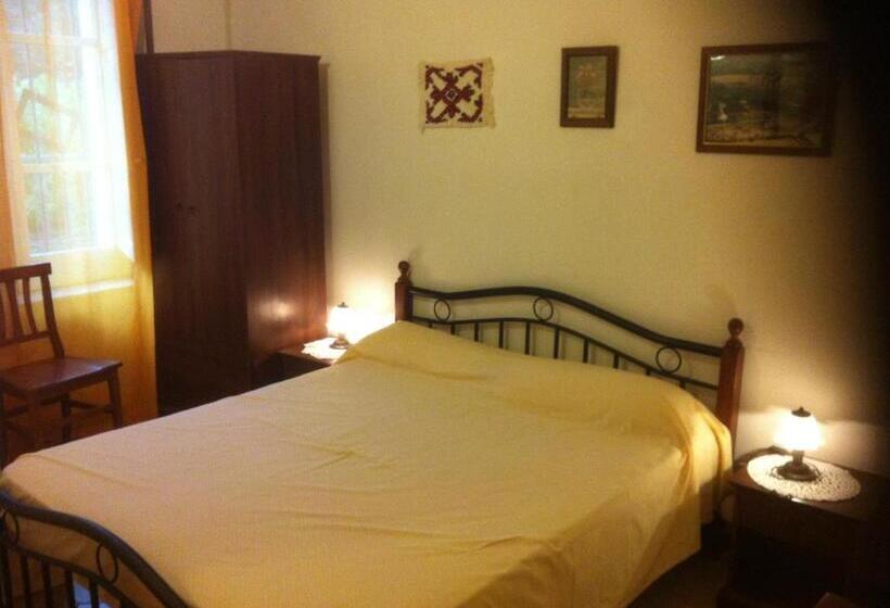 غرفة إقتصادية, Agriturismo La Calabrisella