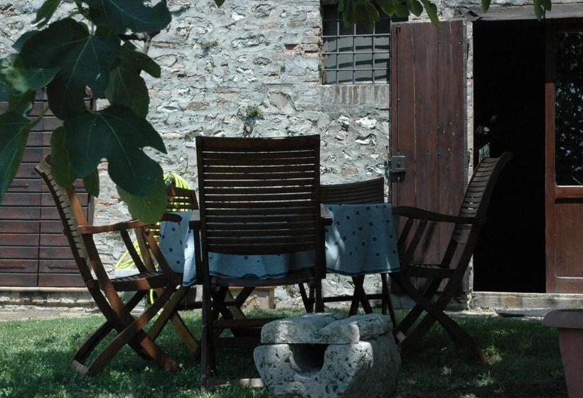 آپارتمان 2 خوابه, Agriturismo La Paladina