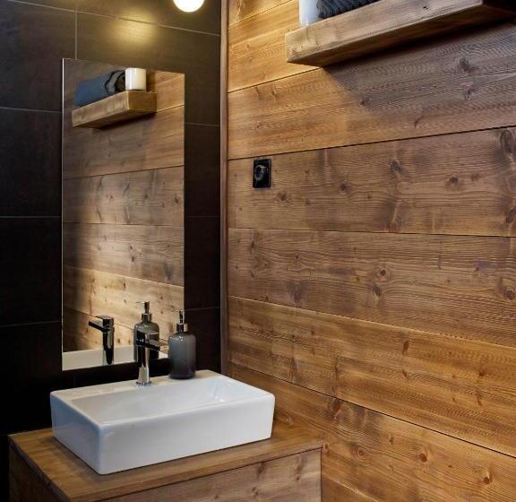 Номер Deluxe с Балконом, Montem