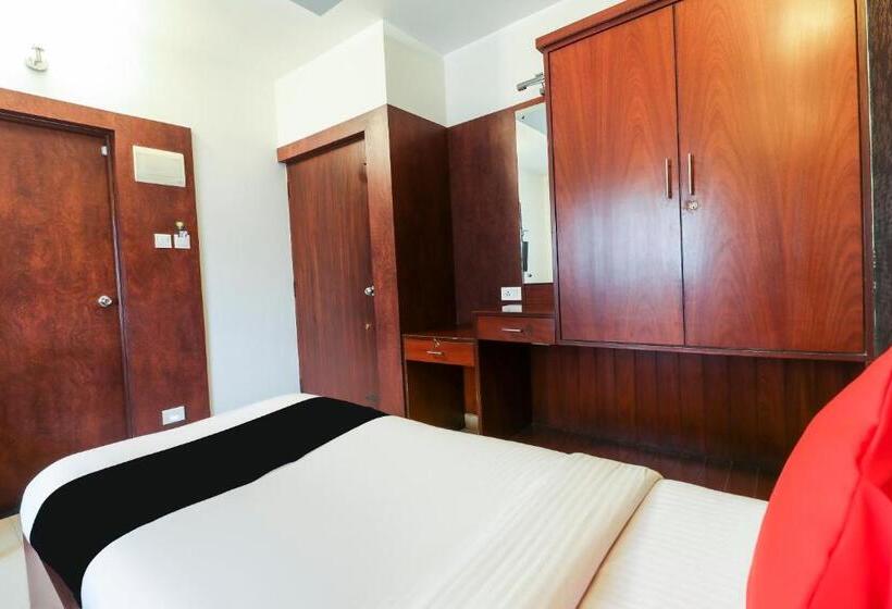 اتاق استاندارد, Oyo Hotel Status Executive Room S