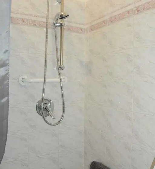 Camera Tripla Standard, B&b Huguette