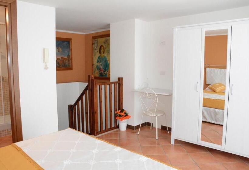 Camera Standard, B&b Huguette