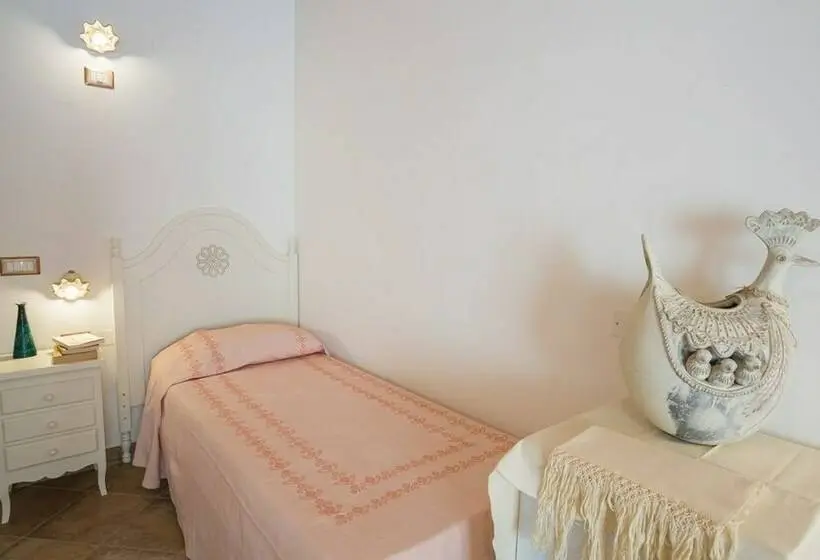 Standard Kolmen Hengen Huone, Barbagia