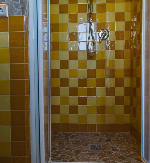 4인용 스탠다드 룸, Barbagia