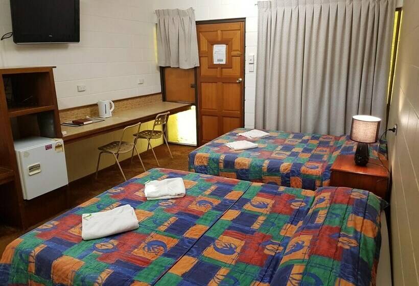 חדר דלוקס, Commercial