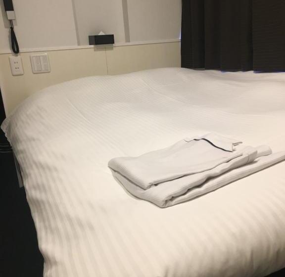 スタンダードルーム, Nagoyaeki Access