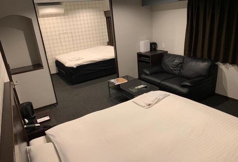 デラックスルーム, Nagoyaeki Access