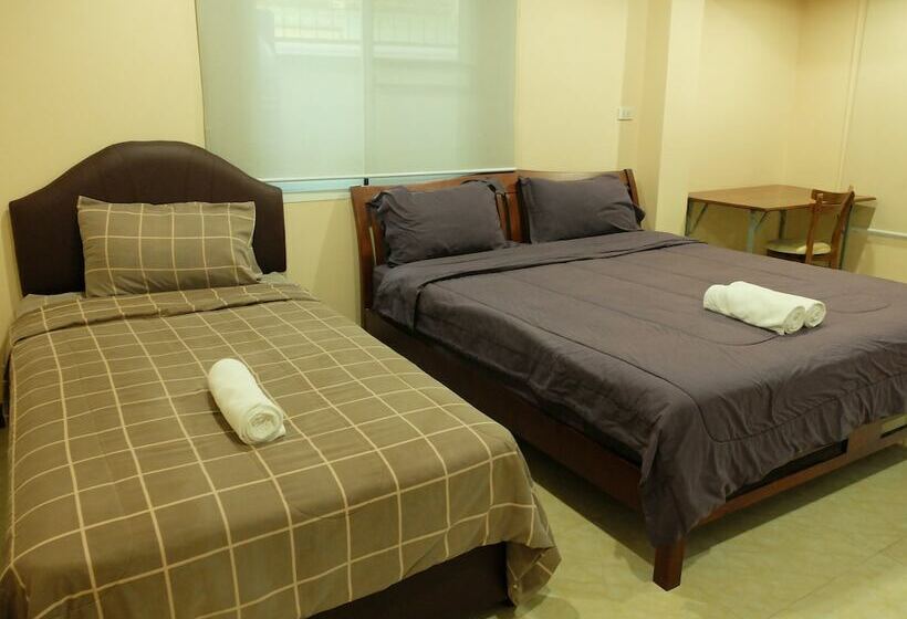 디럭스 트리플 룸, Tree House Chachoengsao