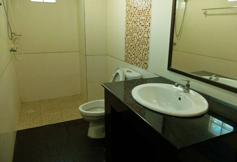 디럭스 트리플 룸, Tree House Chachoengsao